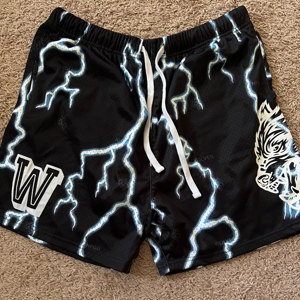 Lightning shorts